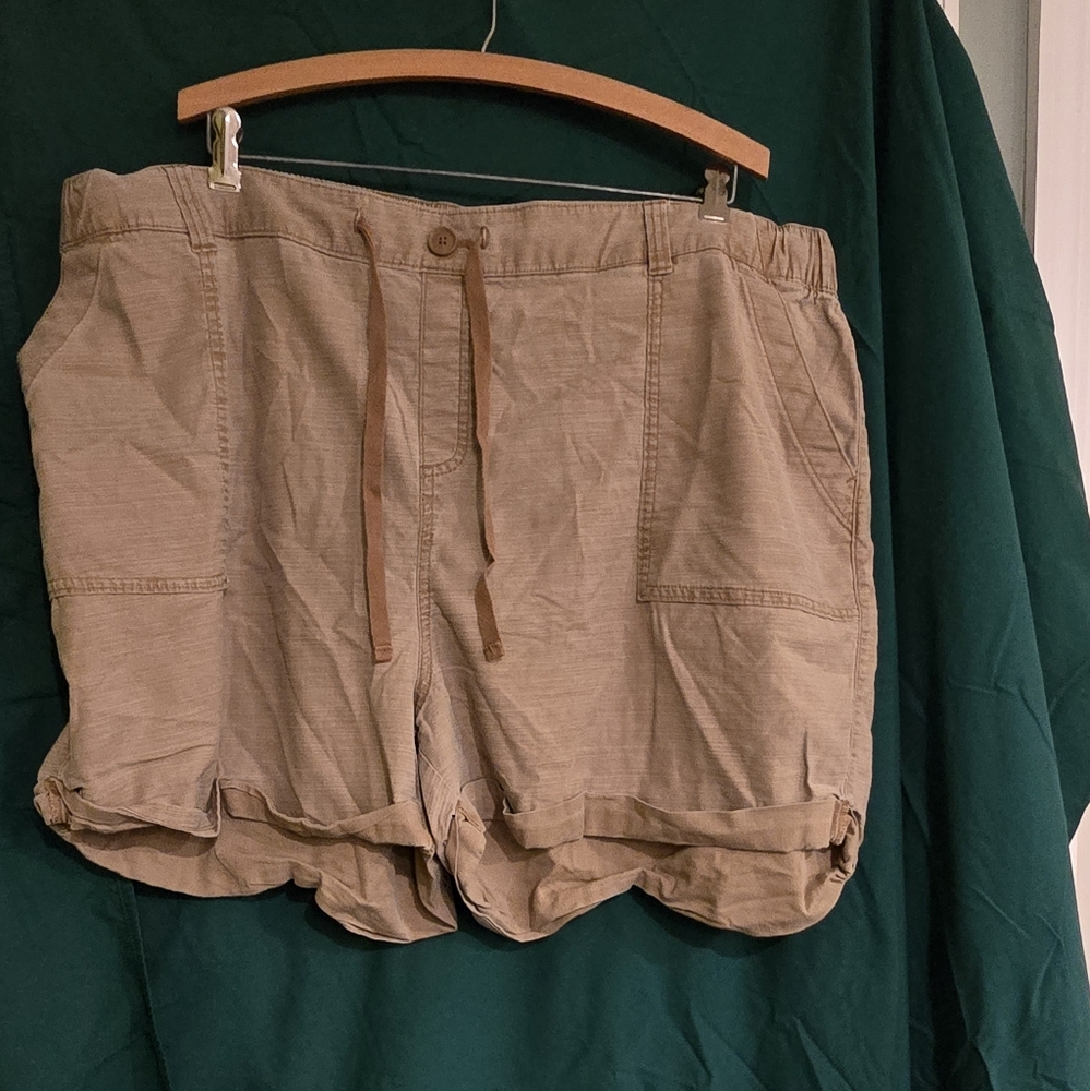 Lane Bryant pull on shorts